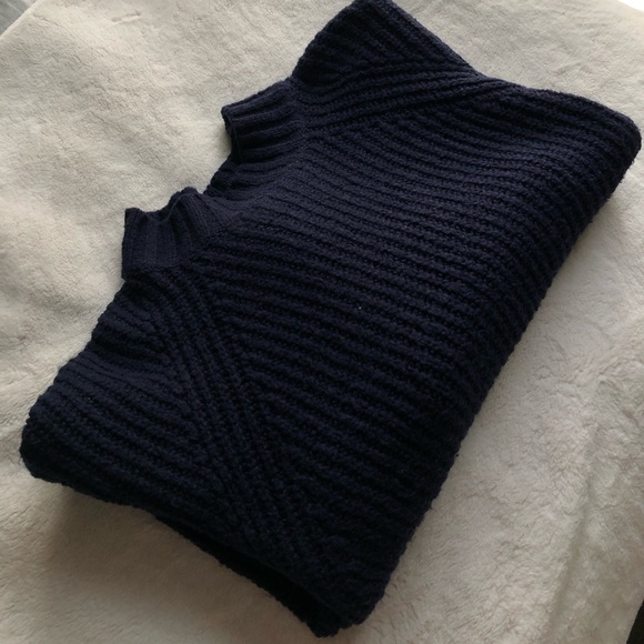 Navy mock neck knit sweater - Picture 1 of 4